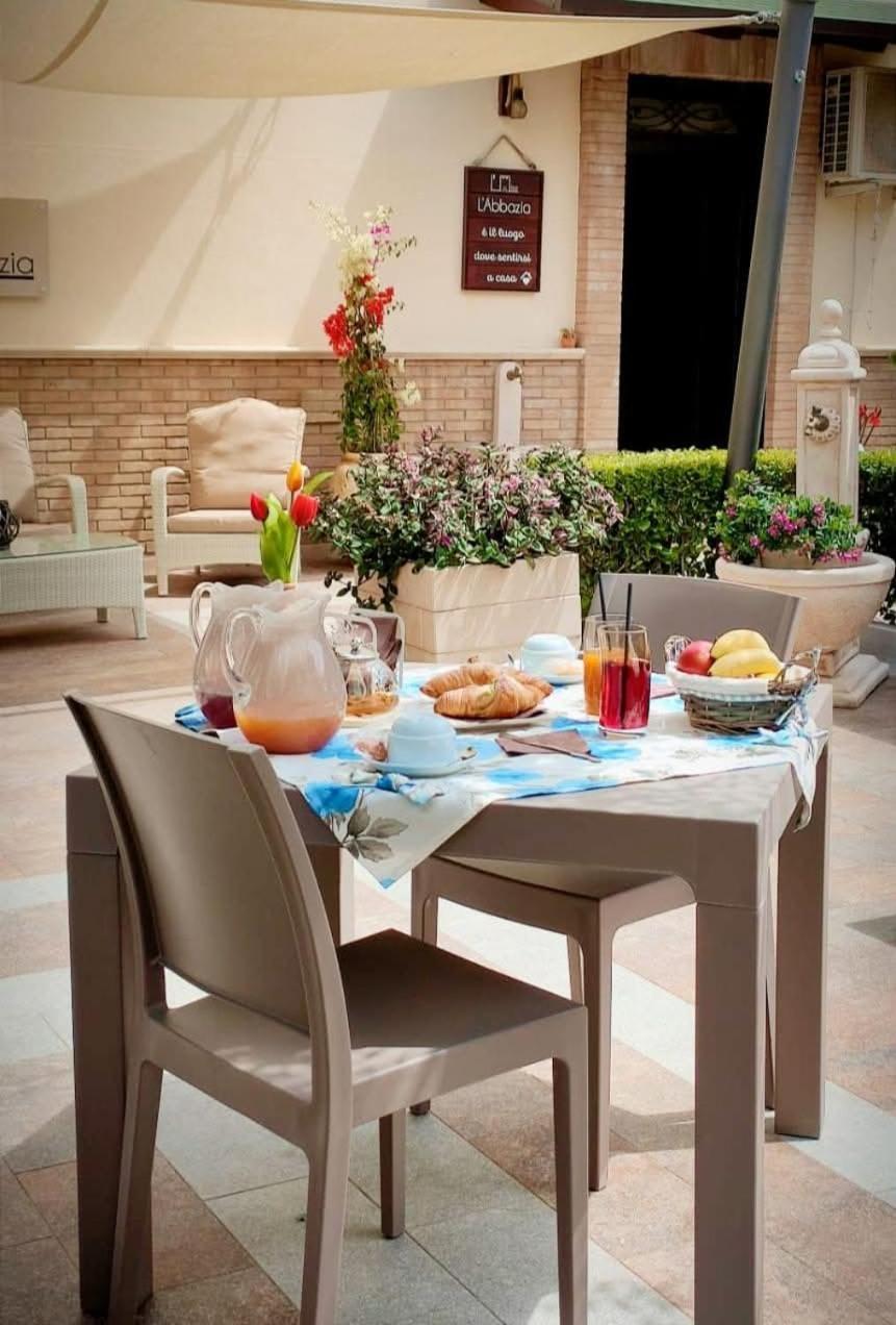 B&B L'Abbazia Torre Maggiore Exterior foto